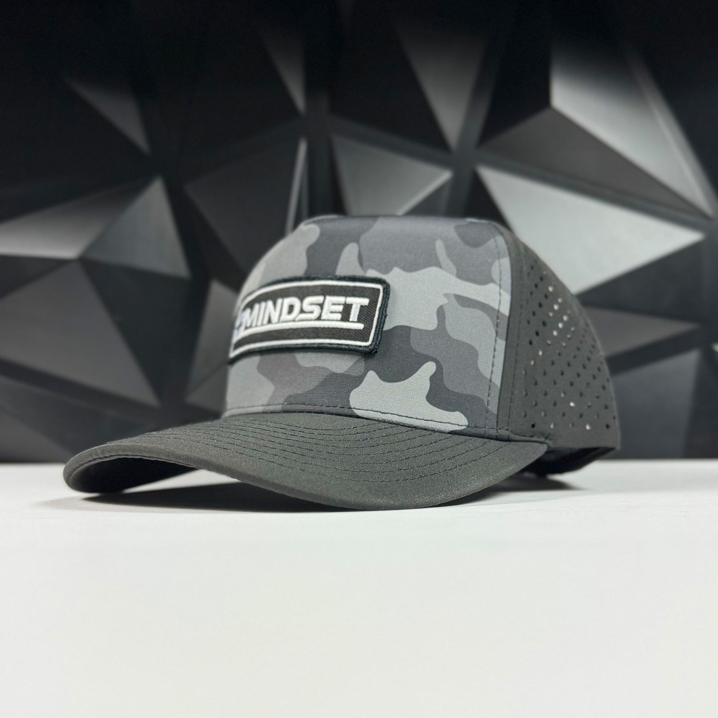 EVERYDAY MINDSET HAT - BLACK CAMO