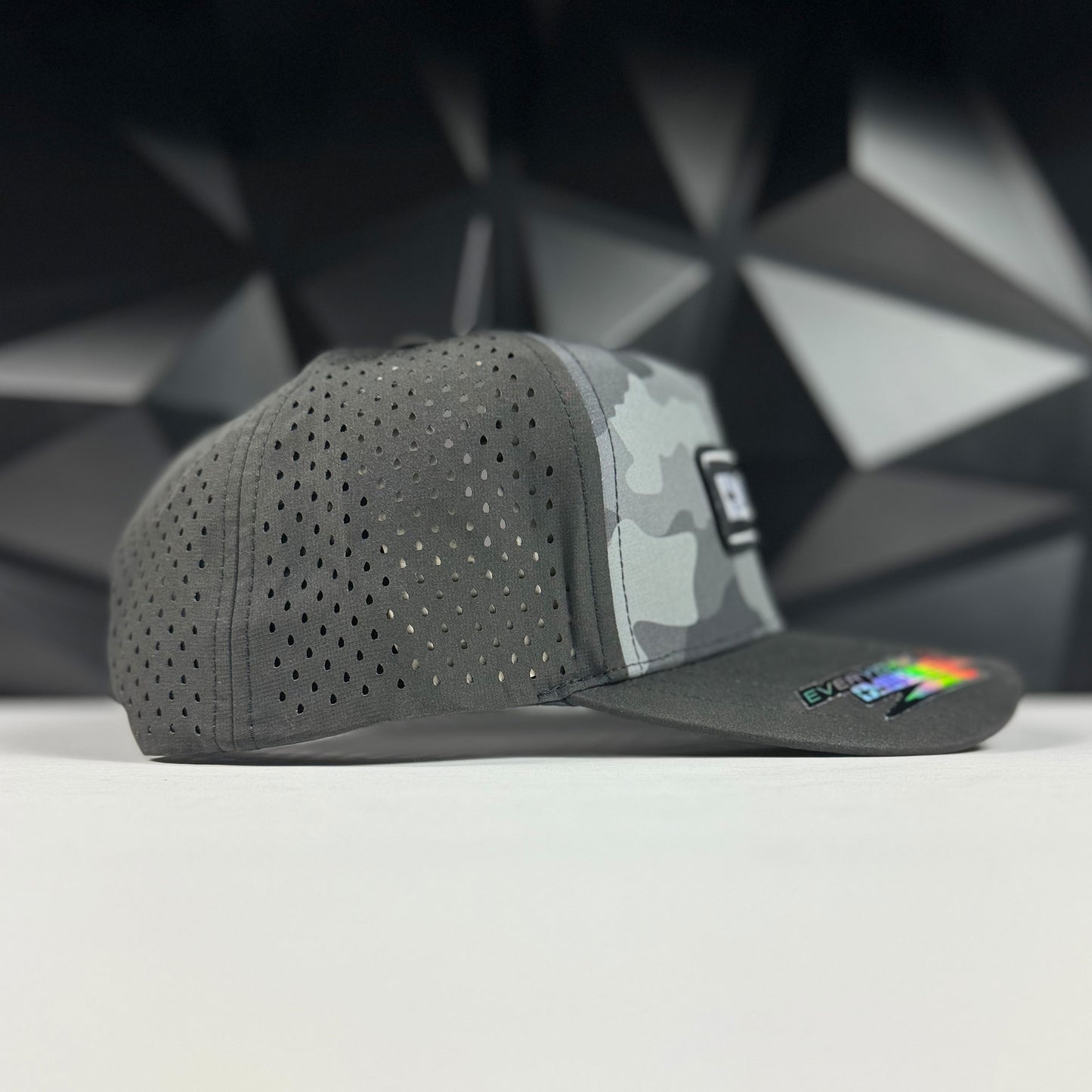 EVERYDAY MINDSET HAT - BLACK CAMO